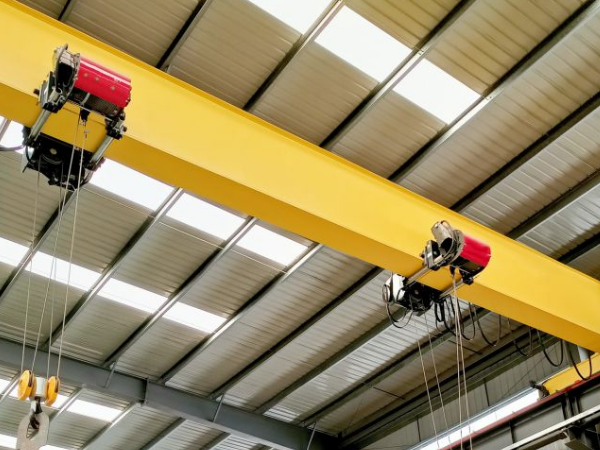 單梁行車節(jié)能降耗措施：有哪些實(shí)用方法？