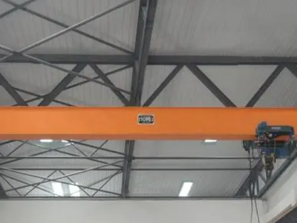 電機(jī)驅(qū)動(dòng)模塊在單梁行車控制電路中的作用是什么？