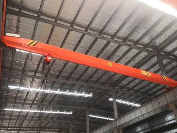 如何對單梁行車控制電路進(jìn)行升級改造以提高性能？